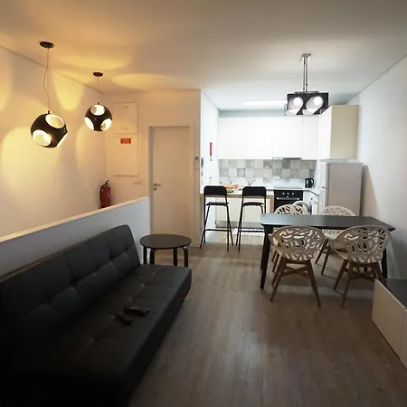 Hébergement de vacances Stylish House - Air Cond, Breakfast, Free Parking, By Porto With Lda Vila Nova de Gaia